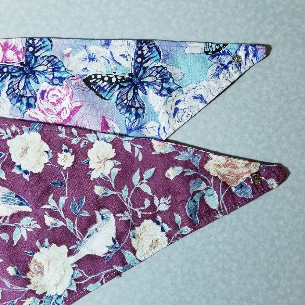 (Medium) Reversible Dog Bandana Birds&Butterflies - Picture 3 of 7